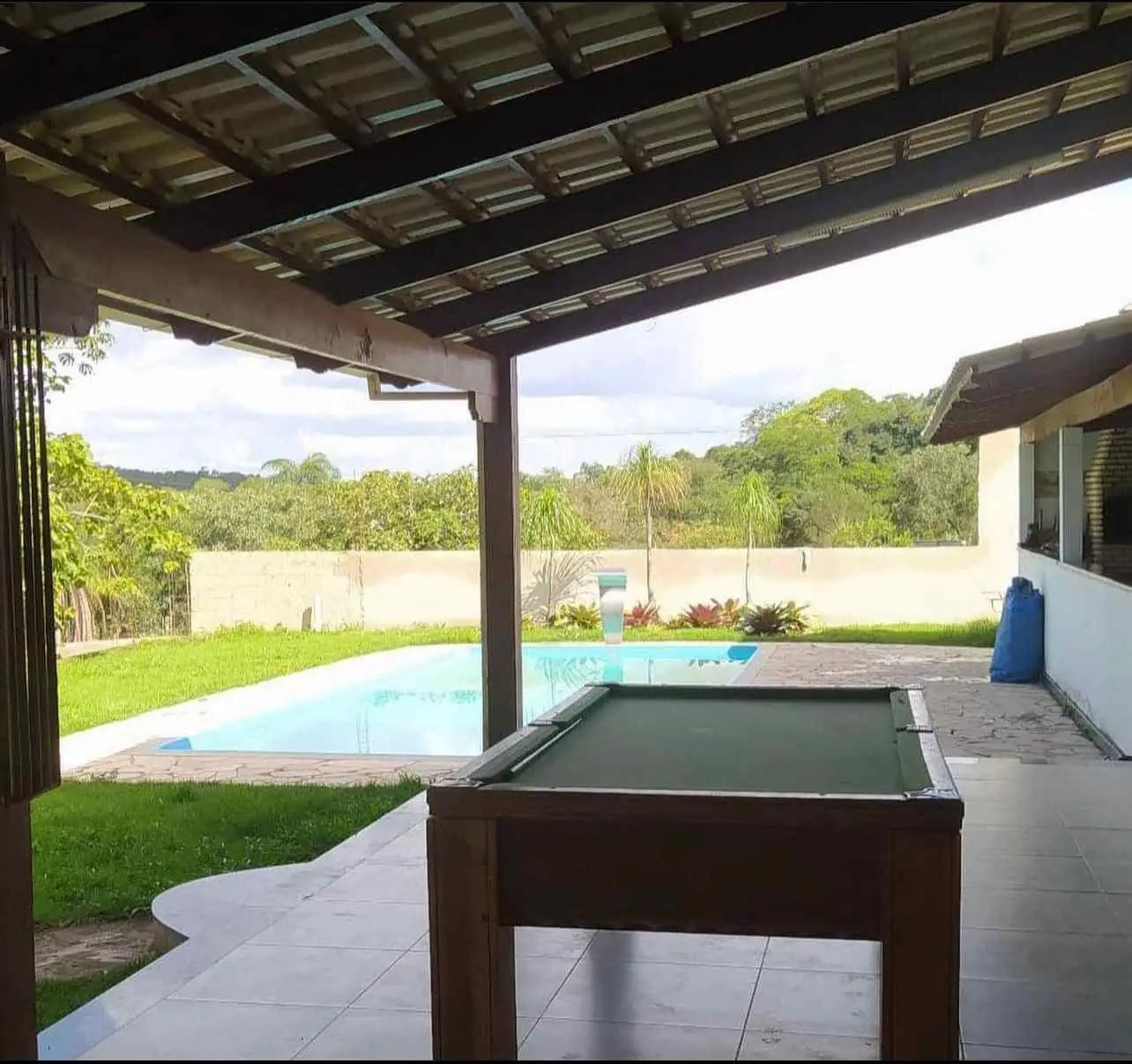 Espaço de convivência e recreação na clínica em Contagem